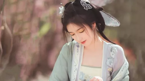 广州大学教授悼友文