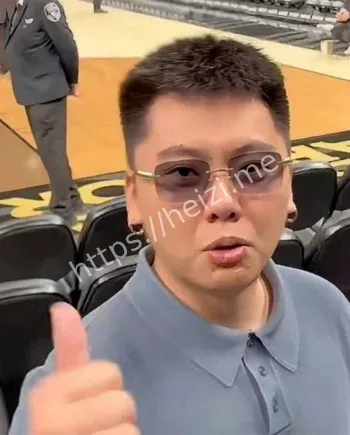 女粉排队求翻牌